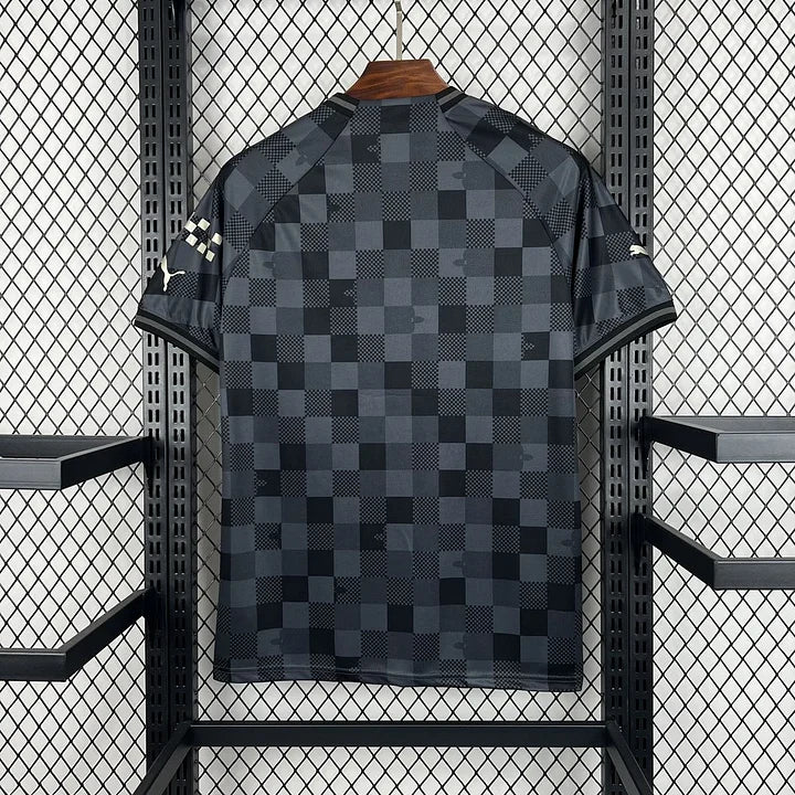 Maillot foot concept Louis Vuitton Manchester City 2024-2025