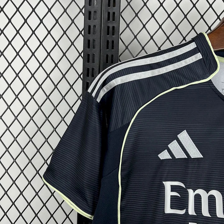 Maillot foot extérieur Real Madrid 2025-2026