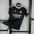 Maillot foot entraînement Real Madrid 
2025-2026
