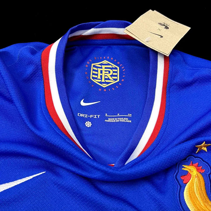 Maillot foot domicile 
Équipe de France     2024-2025 (EURO2024)