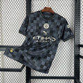 Maillot foot concept Louis Vuitton Manchester City 2024-2025