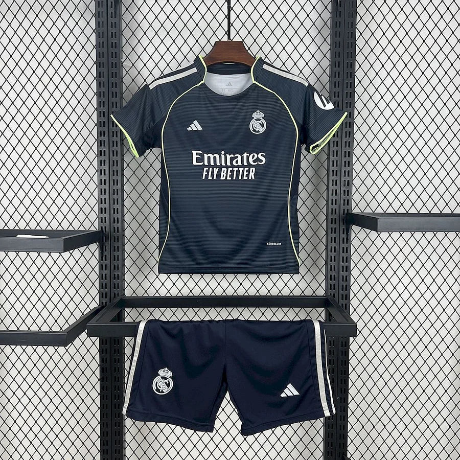 Kit Enfant foot Real Madrid 2025-2026