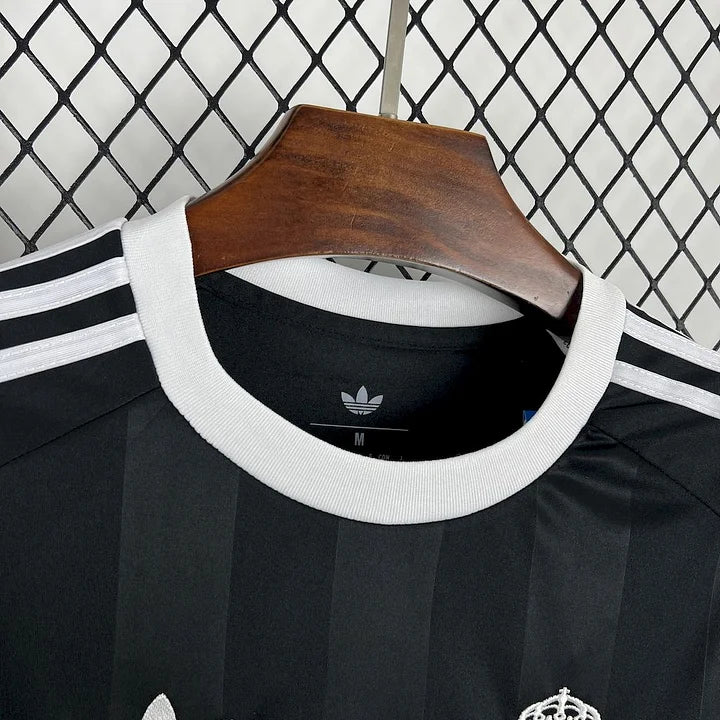 Maillot foot entraînement Real Madrid 
2025-2026