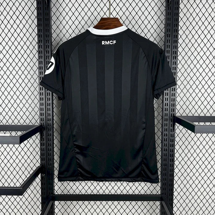 Maillot foot entraînement Real Madrid 
2025-2026