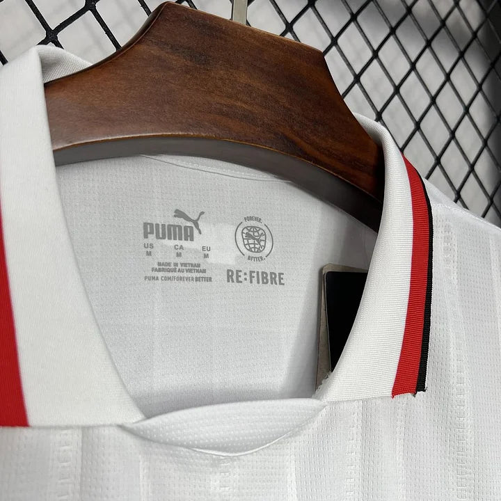 Maillot foot extérieur 
AC Milan 2024-2025