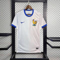 Maillot foot extérieur 
Équipe de France     2024-2025 (EURO2024)