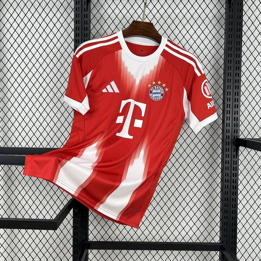 Maillot foot domicile Bayern Munich 2025-2026